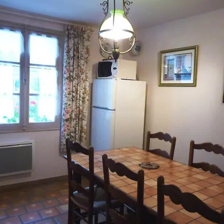Fontenay-torcy, 3 Pieces, 6 Personnes - Fr-1-526-1 *